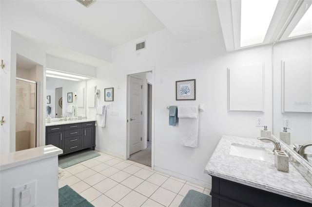 240 N COUNTRY CLUB DRIVE, Crystal River, FL 34429