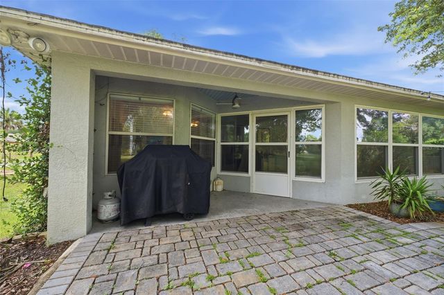 240 N COUNTRY CLUB DRIVE, Crystal River, FL 34429