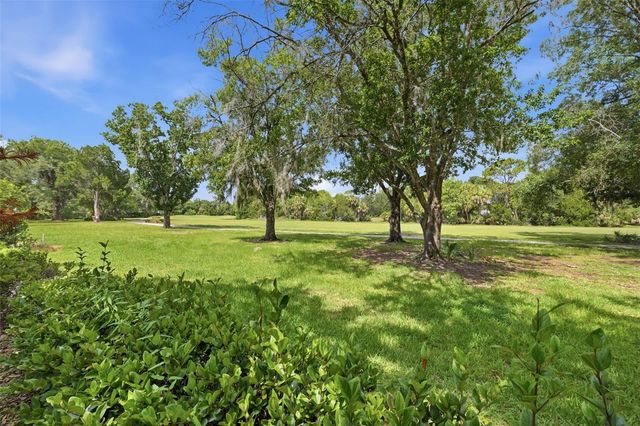 240 N COUNTRY CLUB DRIVE, Crystal River, FL 34429