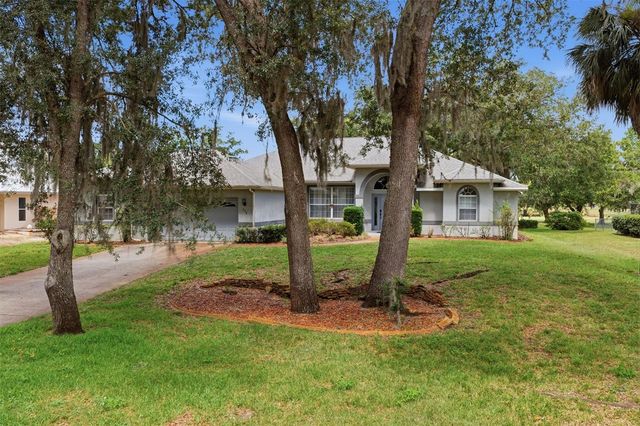 240 N COUNTRY CLUB DRIVE, Crystal River, FL 34429