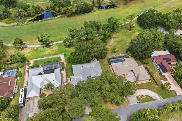 240 N COUNTRY CLUB DRIVE, Crystal River, FL 34429