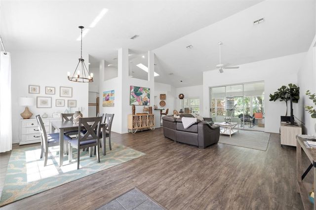 240 N COUNTRY CLUB DRIVE, Crystal River, FL 34429