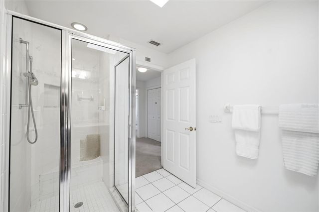 240 N COUNTRY CLUB DRIVE, Crystal River, FL 34429