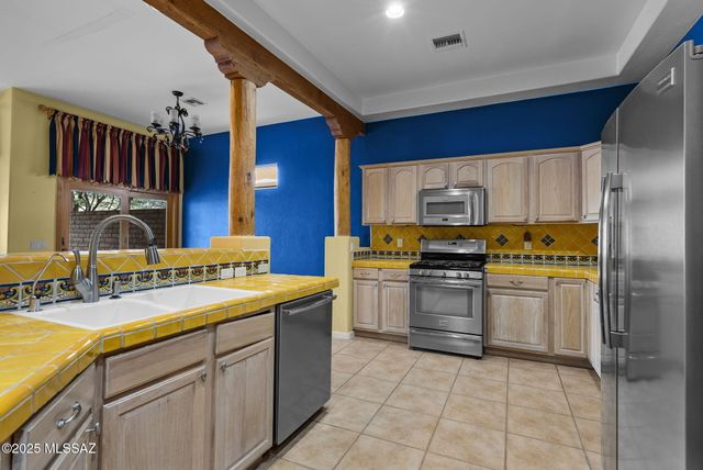 30 Circulo Diego Rivera, Tubac, AZ 85646