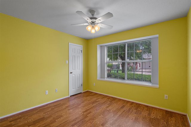 1814 Rosenborough LN N, Round Rock, TX 78665