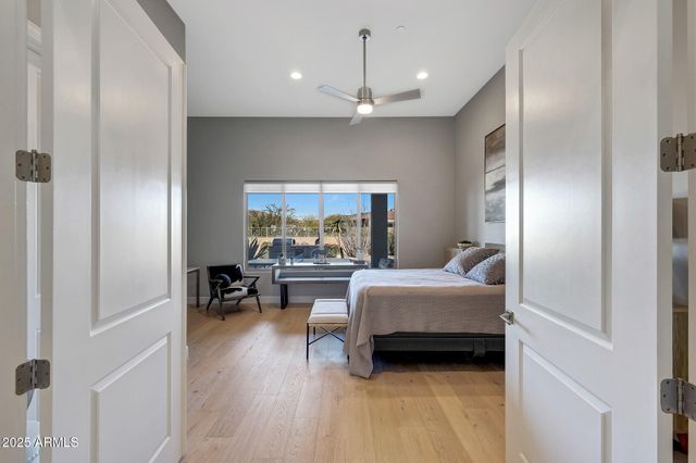 8512 E EAGLE CLAW Drive, Scottsdale, AZ 85266