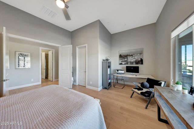 8512 E EAGLE CLAW Drive, Scottsdale, AZ 85266