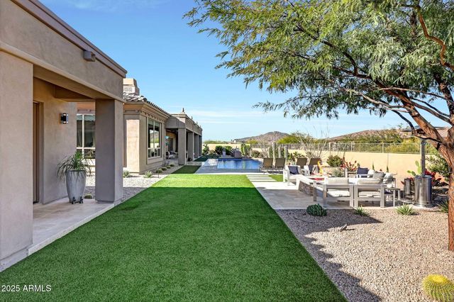 8512 E EAGLE CLAW Drive, Scottsdale, AZ 85266