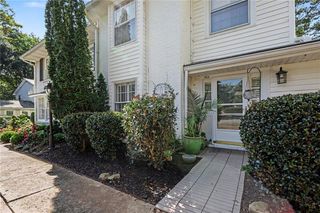 1434 Hampton Glen Court, Decatur, GA 30033