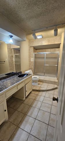 1824 Holly Oak Street, Arlington, TX 76012