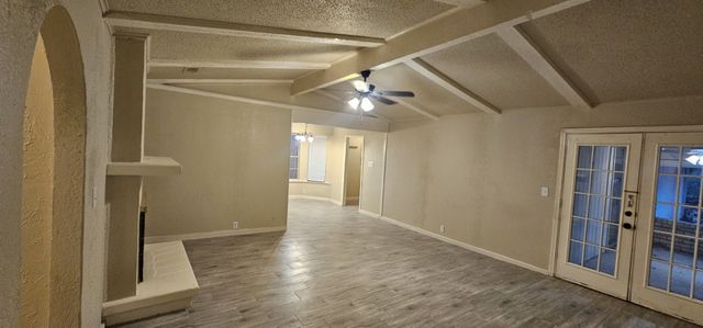 1824 Holly Oak Street, Arlington, TX 76012