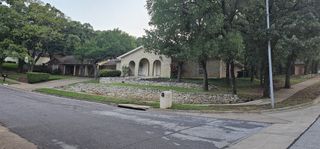 1824 Holly Oak Street, Arlington, TX 76012
