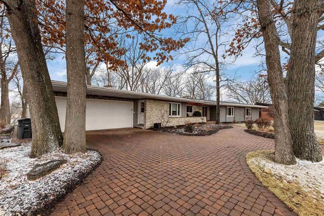 45 FOX POINT DRIVE, Appleton, WI 54911