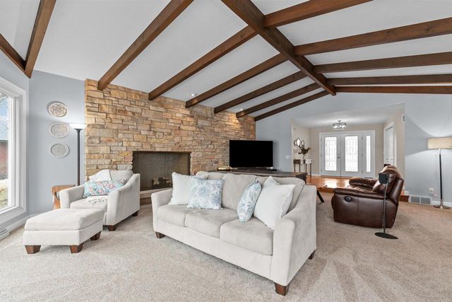 45 FOX POINT DRIVE, Appleton, WI 54911