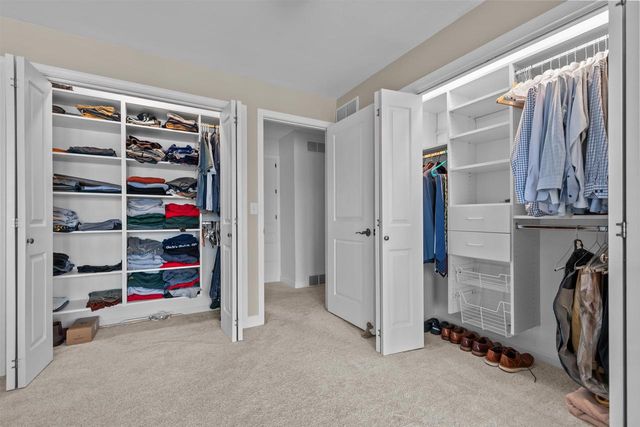 45 FOX POINT DRIVE, Appleton, WI 54911