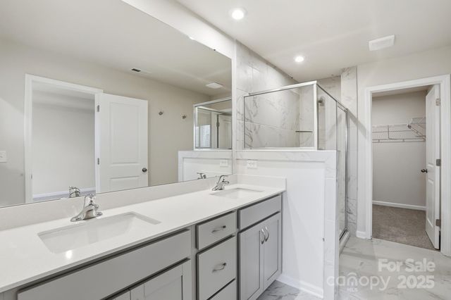 2131 Vinyasa Lane, Charlotte, NC 28215