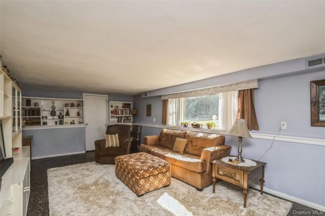 66 Craven Street, Huntington Station, NY 11746