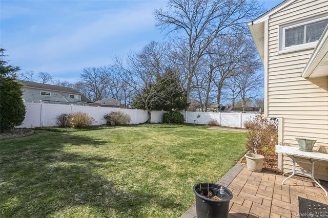 66 Craven Street, Huntington Station, NY 11746