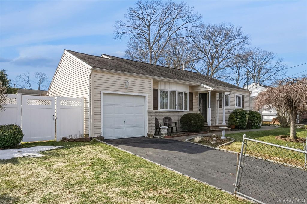 66 Craven Street, Huntington Station, NY 11746