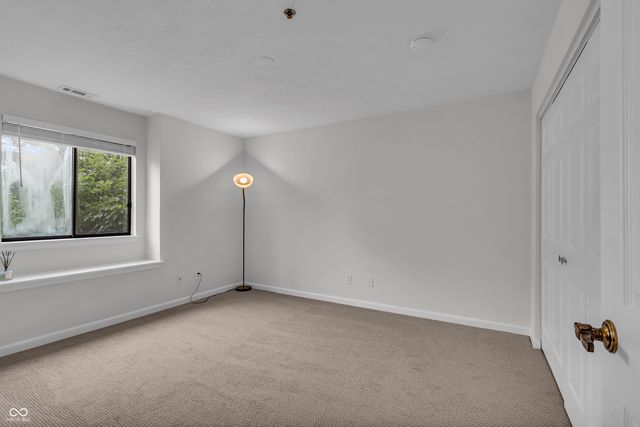 8176 Shorewalk Drive, Indianapolis, IN 46236