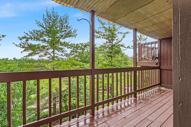 8176 Shorewalk Drive, Indianapolis, IN 46236