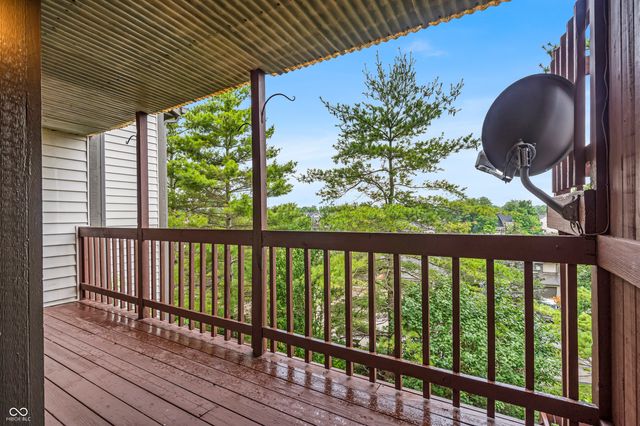 8176 Shorewalk Drive, Indianapolis, IN 46236