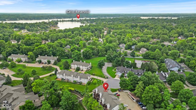 8176 Shorewalk Drive, Indianapolis, IN 46236