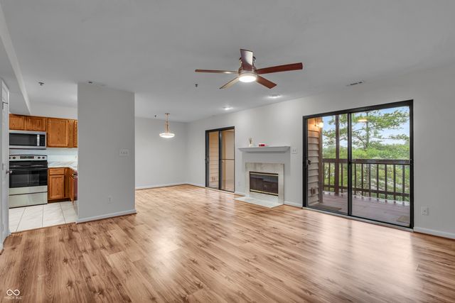 8176 Shorewalk Drive, Indianapolis, IN 46236