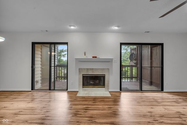 8176 Shorewalk Drive, Indianapolis, IN 46236