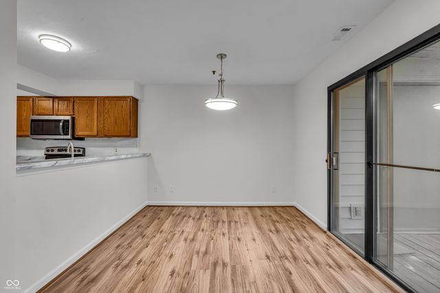 8176 Shorewalk Drive, Indianapolis, IN 46236