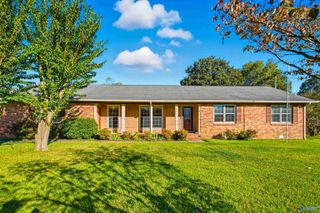 501 Christopher Drive, Athens, AL 35611
