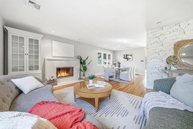 54 Oakvale Rd, Newton, MA 02468