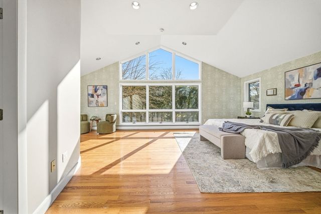 54 Oakvale Rd, Newton, MA 02468