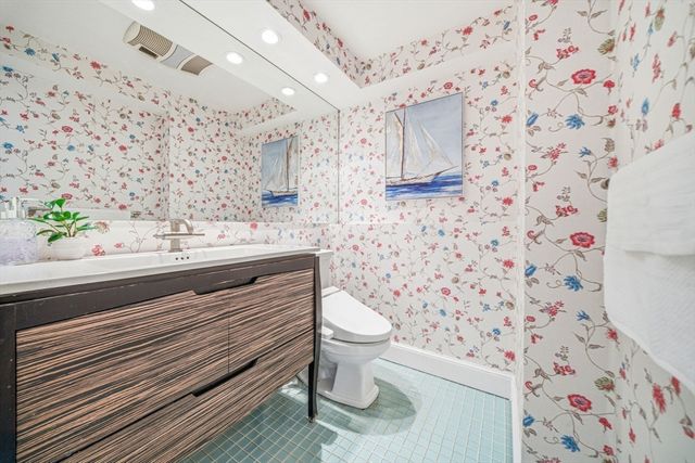 54 Oakvale Rd, Newton, MA 02468