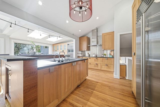 54 Oakvale Rd, Newton, MA 02468