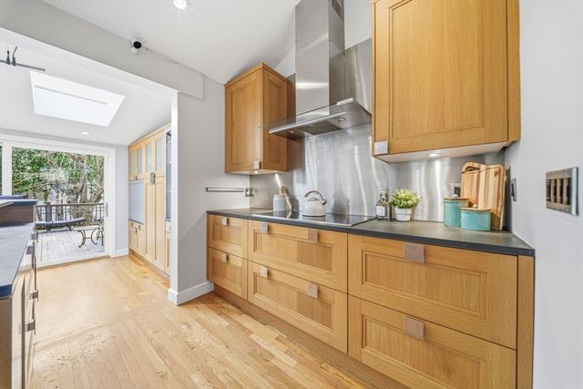 54 Oakvale Rd, Newton, MA 02468