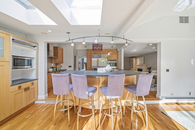 54 Oakvale Rd, Newton, MA 02468