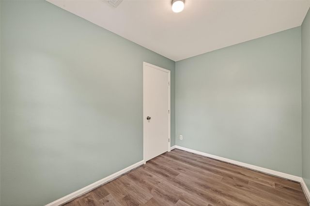 302 Hickory Ridge Drive, El Lago, TX 77586