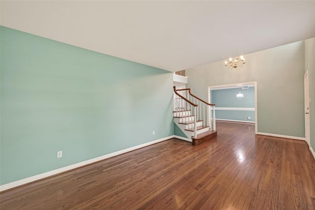 302 Hickory Ridge Drive, El Lago, TX 77586