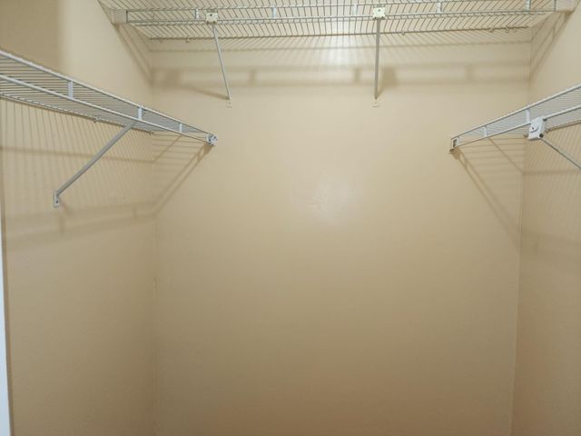 4174 Inverrary Dr 811, Lauderhill, FL 33319