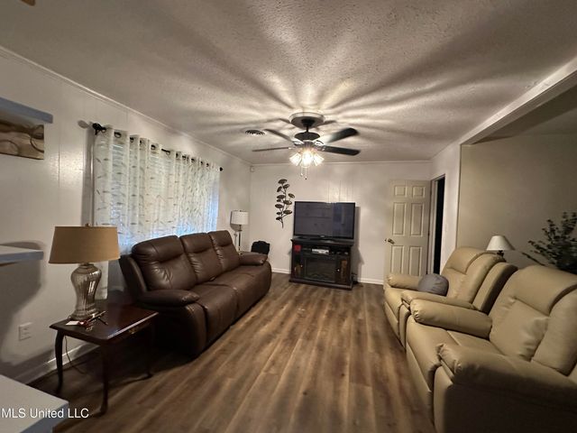 5347 Cedar Park Drive, Jackson, MS 39206