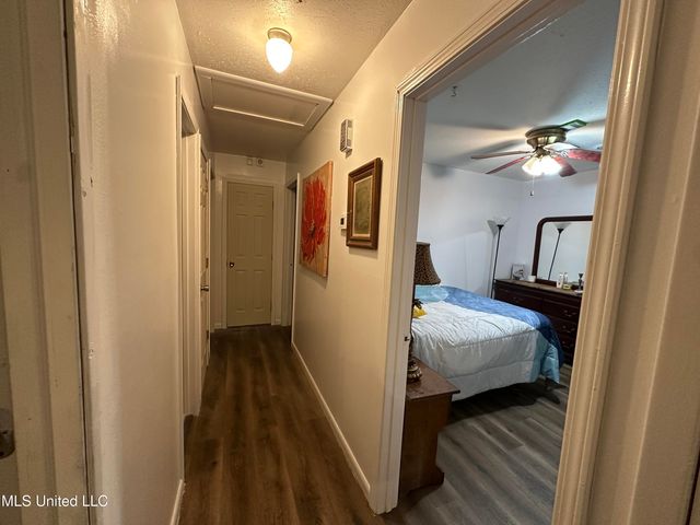 5347 Cedar Park Drive, Jackson, MS 39206
