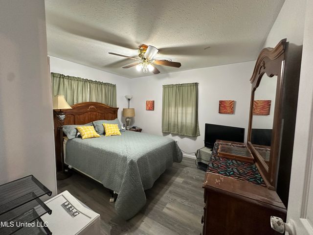 5347 Cedar Park Drive, Jackson, MS 39206