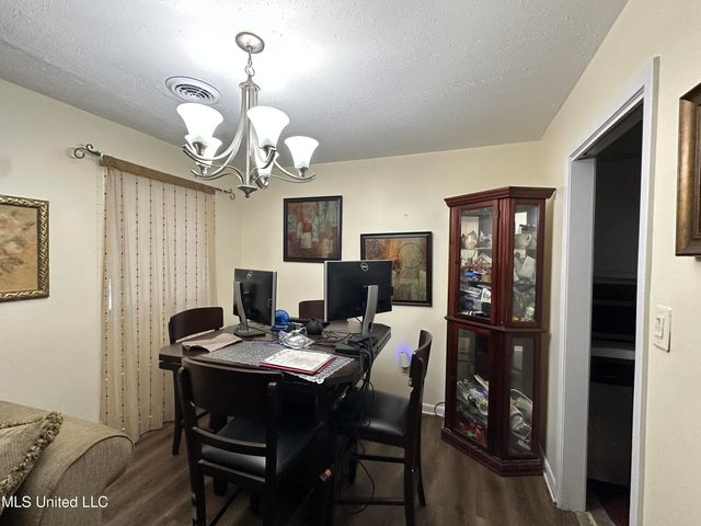 5347 Cedar Park Drive, Jackson, MS 39206