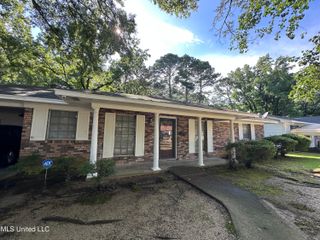 5347 Cedar Park Drive, Jackson, MS 39206