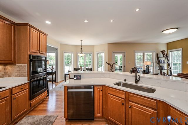 7615 Patriots Landing Pl, Quinton, VA 23141