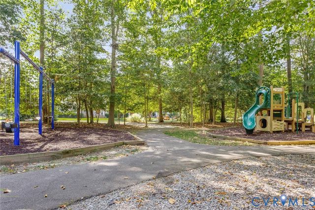 7615 Patriots Landing Pl, Quinton, VA 23141