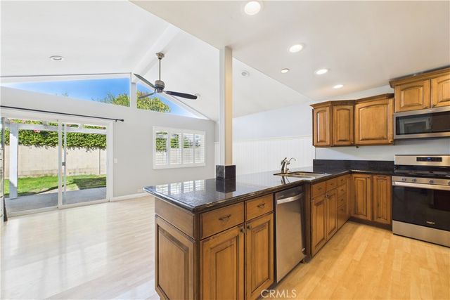 5275 Vista Real, Cypress, CA 90630