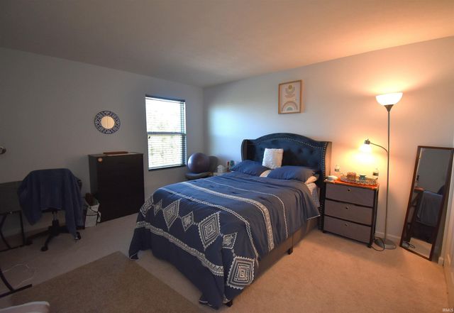 603 S Bobcat Bend, Bloomington, IN 47403