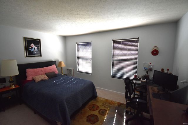 603 S Bobcat Bend, Bloomington, IN 47403